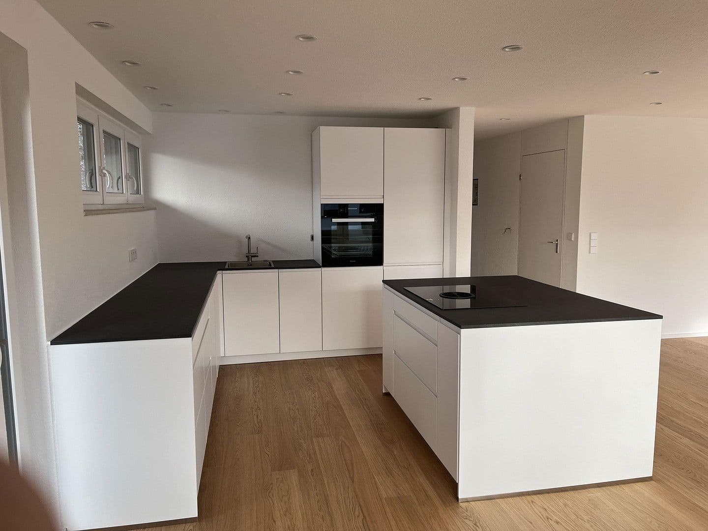 Prenájom bytu 3-izbový 89 m², Im Schafhof 15, Ostfildern, Bádensko-Wurttembersko Prenájom bytu 3-izbový 89 m², Im Schafhof 15, Ostfildern, Bádensko-Wurttembersko