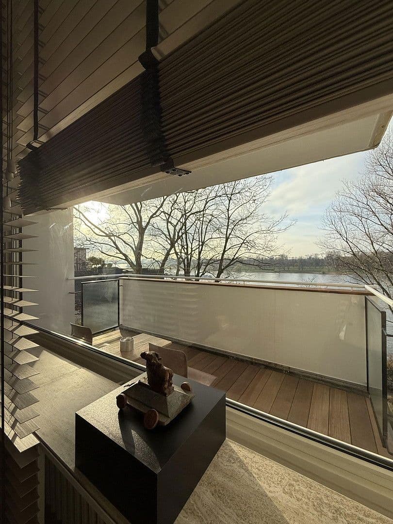 Prenájom bytu 3-izbový 70 m², Düsseldorfer str 45, Köln, Severné Porýnie - Westfálsko Prenájom bytu 3-izbový 70 m², Düsseldorfer str 45, Köln, Severné Porýnie - Westfálsko