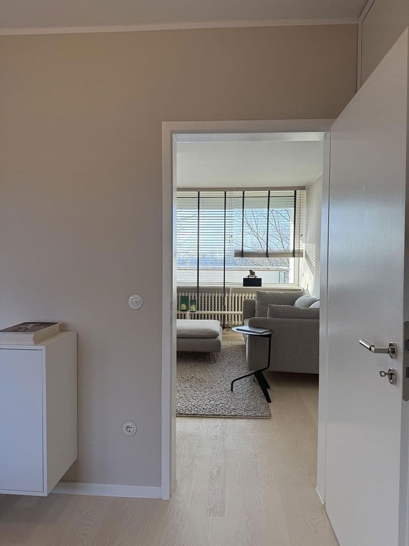 Prenájom bytu 3-izbový 70 m², Düsseldorfer str 45, Köln, Severné Porýnie - Westfálsko Prenájom bytu 3-izbový 70 m², Düsseldorfer str 45, Köln, Severné Porýnie - Westfálsko