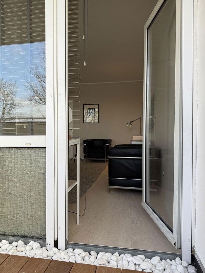 Prenájom bytu 3-izbový 70 m², Düsseldorfer str 45, Köln, Severné Porýnie - Westfálsko Prenájom bytu 3-izbový 70 m², Düsseldorfer str 45, Köln, Severné Porýnie - Westfálsko