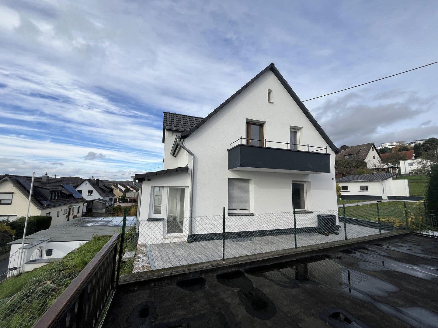 Predaj domu 127 m², pozemek 818 m², Erpel, Porýnie-Falcko Predaj domu 127 m², pozemek 818 m², Erpel, Porýnie-Falcko