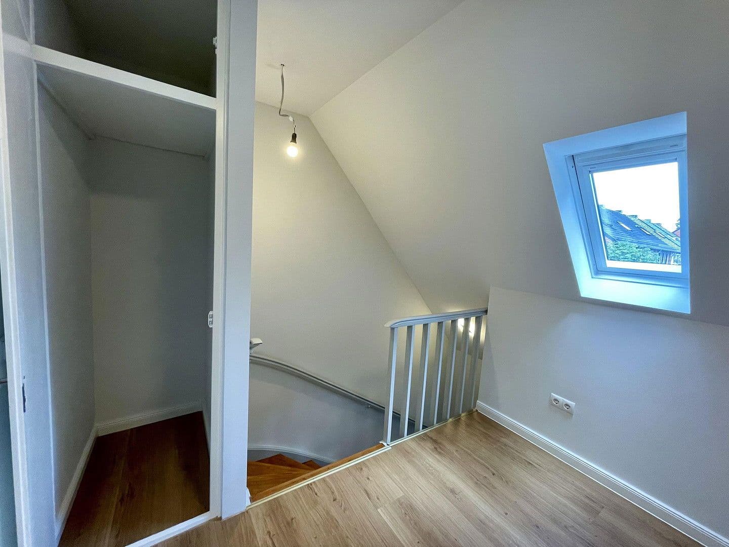 Predaj domu 110 m², pozemek 532 m², Bremen, Brémy Predaj domu 110 m², pozemek 532 m², Bremen, Brémy