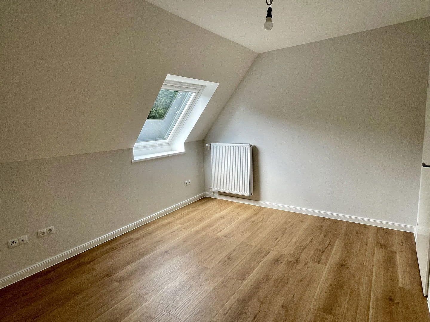 Predaj domu 110 m², pozemek 532 m², Bremen, Brémy Predaj domu 110 m², pozemek 532 m², Bremen, Brémy