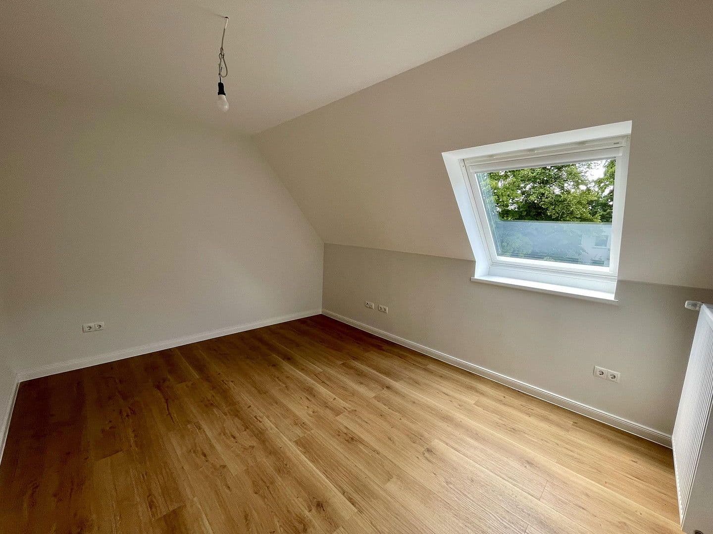 Predaj domu 110 m², pozemek 532 m², Bremen, Brémy Predaj domu 110 m², pozemek 532 m², Bremen, Brémy