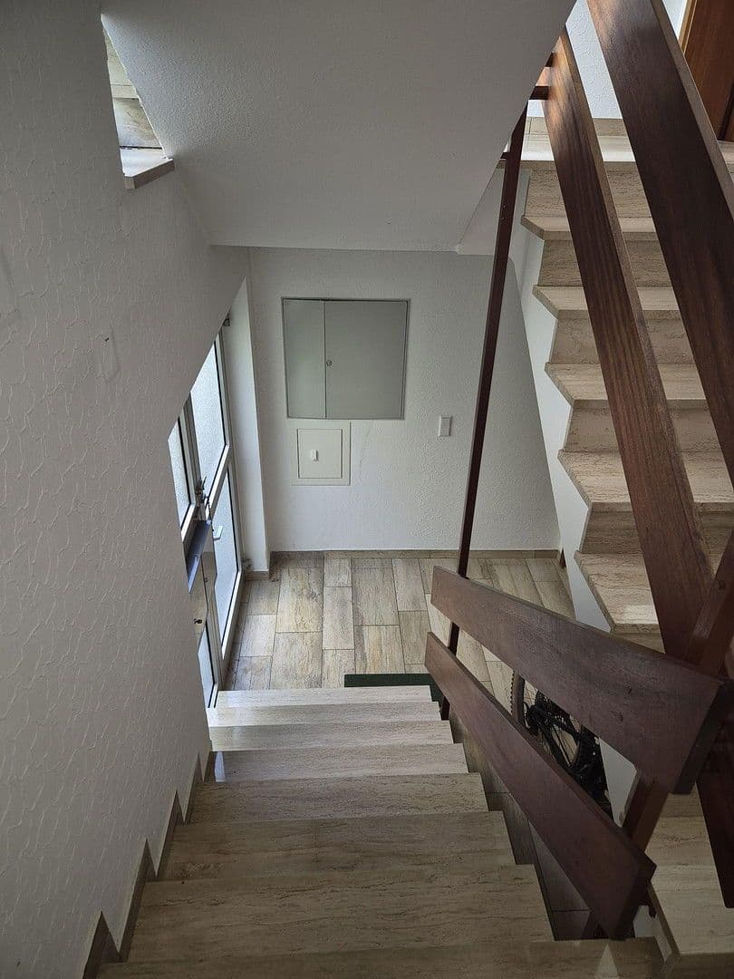 Predaj domu 185 m², pozemek 708 m², Sinsheim, Bádensko-Wurttembersko Predaj domu 185 m², pozemek 708 m², Sinsheim, Bádensko-Wurttembersko