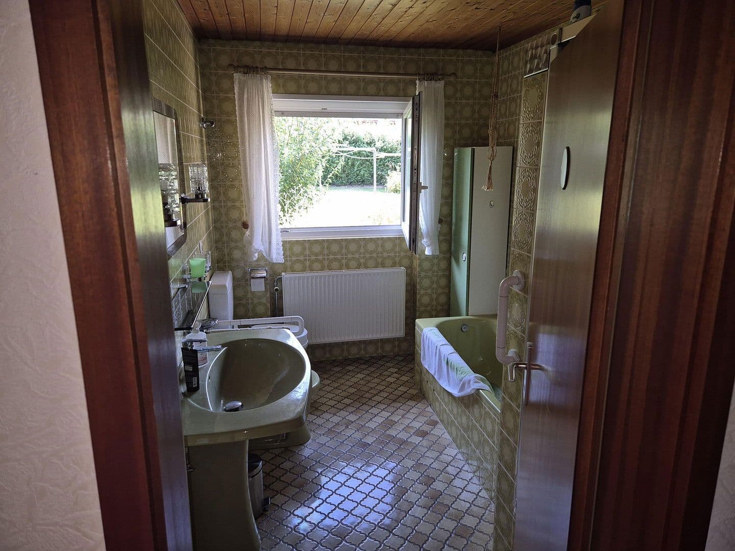 Predaj domu 185 m², pozemek 708 m², Sinsheim, Bádensko-Wurttembersko Predaj domu 185 m², pozemek 708 m², Sinsheim, Bádensko-Wurttembersko