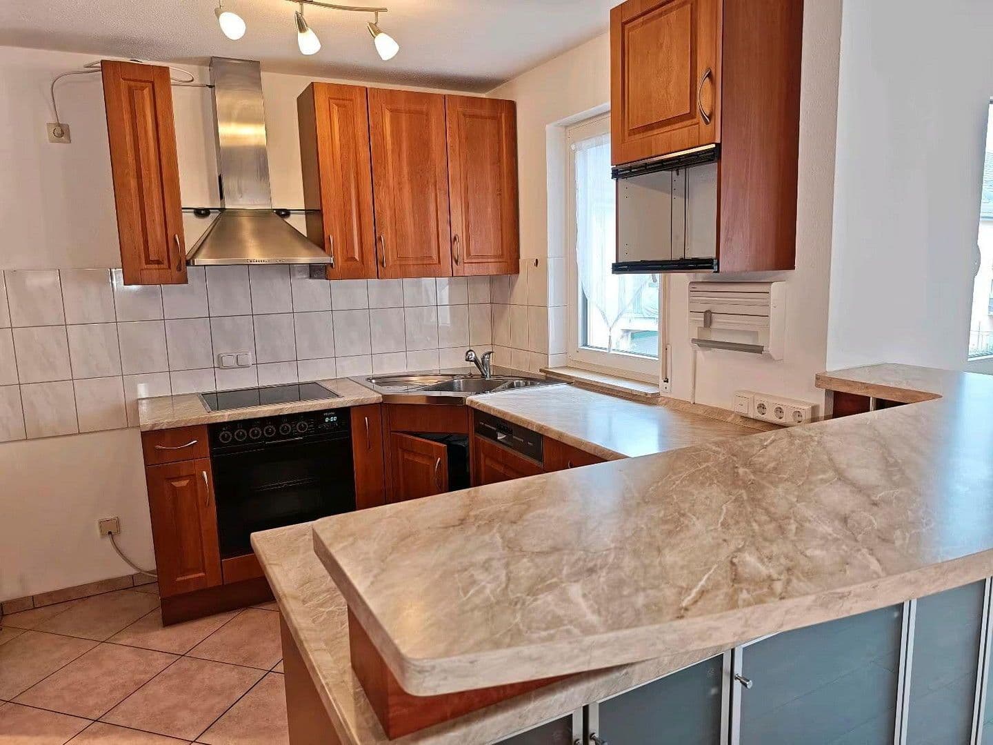 Predaj bytu 3-izbový 92 m², Müllheim im Markgräflerland, Bádensko-Wurttembersko Predaj bytu 3-izbový 92 m², Müllheim im Markgräflerland, Bádensko-Wurttembersko