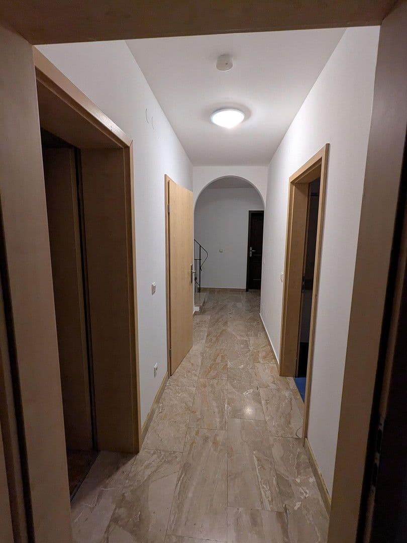 Predaj domu 202 m², pozemek 680 m², Egmating, Bavorsko Predaj domu 202 m², pozemek 680 m², Egmating, Bavorsko