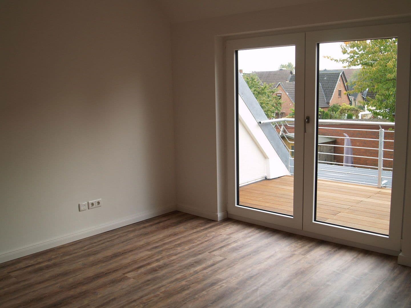 Prenájom domu 85 m², pozemek 150 m², Trittau, Šlezvicko-Holštajnsko Prenájom domu 85 m², pozemek 150 m², Trittau, Šlezvicko-Holštajnsko