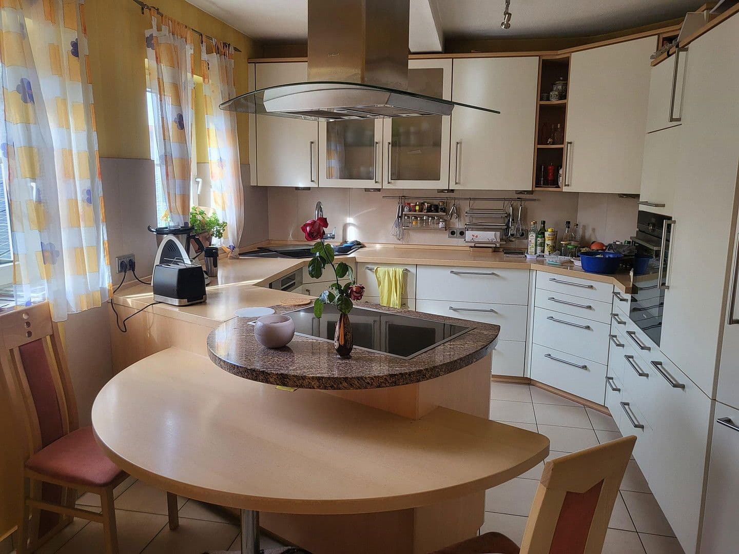 Predaj domu 159 m², pozemek 523 m², Hasselroth, Hesensko Predaj domu 159 m², pozemek 523 m², Hasselroth, Hesensko