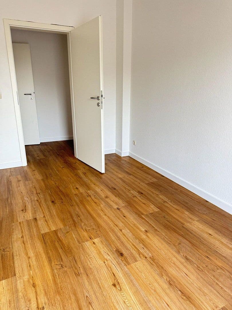 Prenájom bytu 3-izbový 94 m², Rogätzer Str. 62, Magdeburg, Sasko-Anhaltsko Prenájom bytu 3-izbový 94 m², Rogätzer Str. 62, Magdeburg, Sasko-Anhaltsko