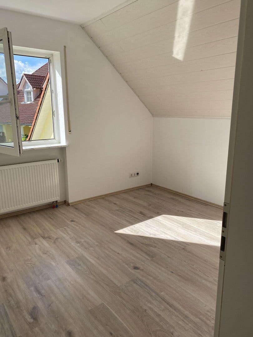 Prenájom domu 170 m², pozemek 409 m², Saiblingstr.6, Eching, Bavorsko Prenájom domu 170 m², pozemek 409 m², Saiblingstr.6, Eching, Bavorsko