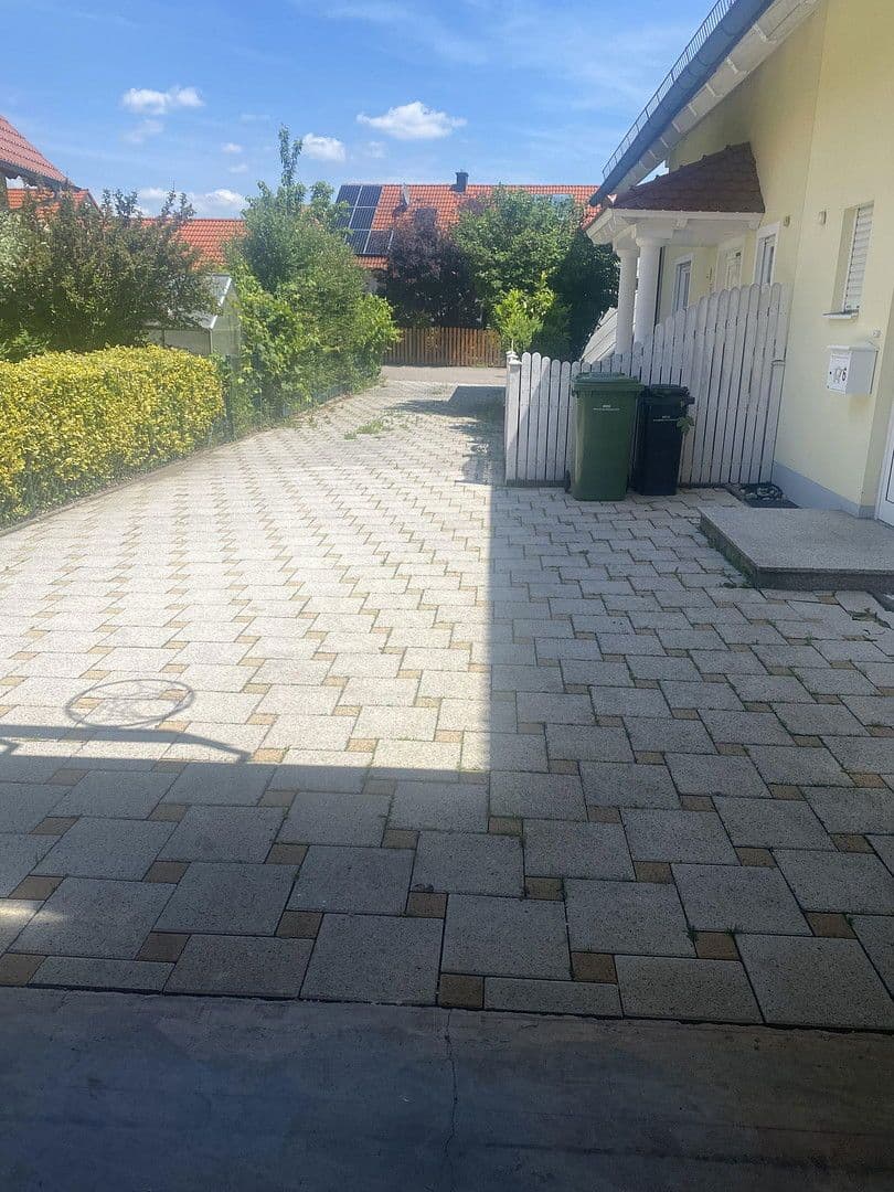 Prenájom domu 170 m², pozemek 409 m², Saiblingstr.6, Eching, Bavorsko Prenájom domu 170 m², pozemek 409 m², Saiblingstr.6, Eching, Bavorsko