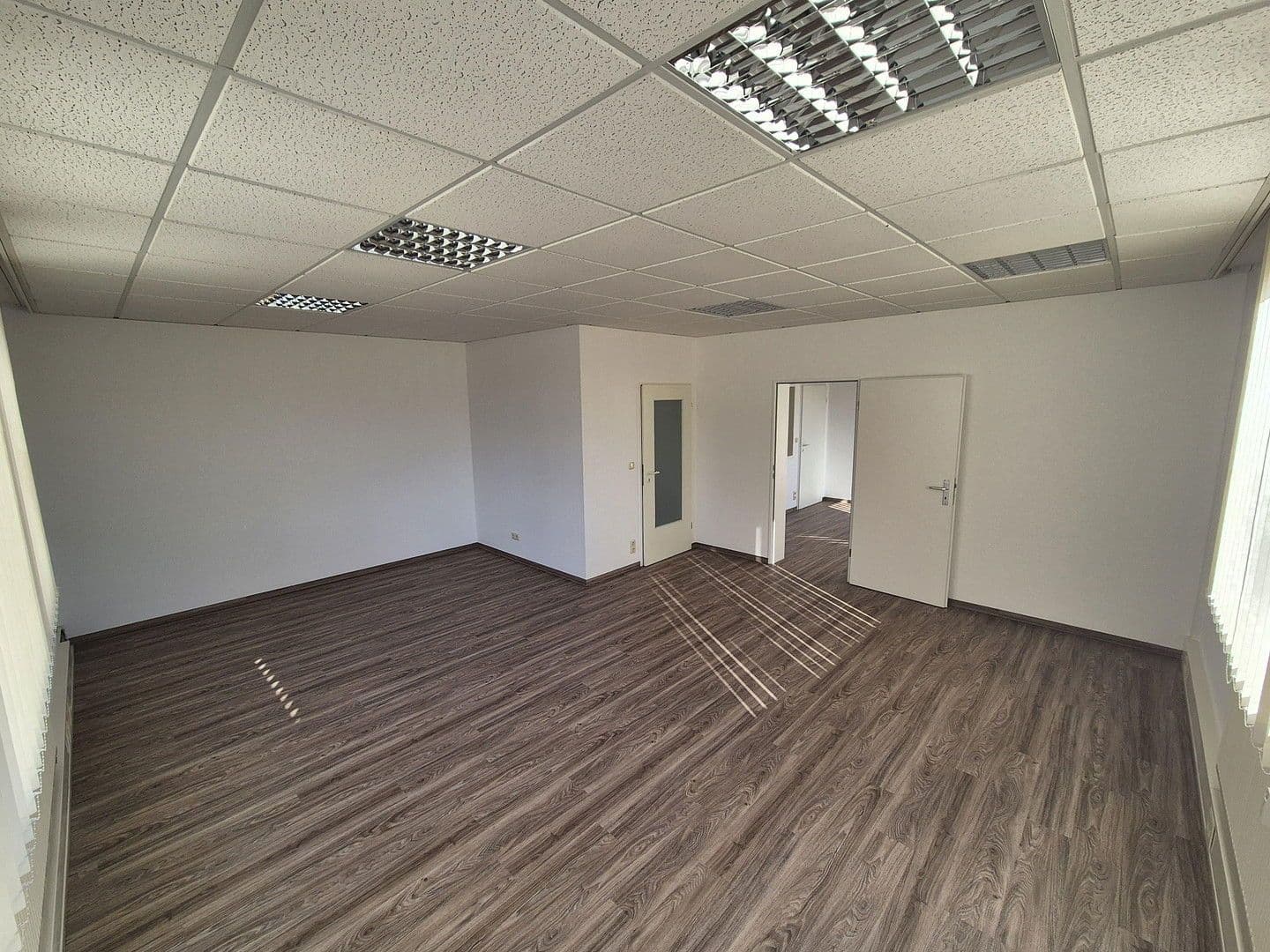 Prenájom kancelárie 124 m², Rudolf-Diesel-Str. 11, Kaltenkirchen, Šlezvicko-Holštajnsko Prenájom kancelárie 124 m², Rudolf-Diesel-Str. 11, Kaltenkirchen, Šlezvicko-Holštajnsko