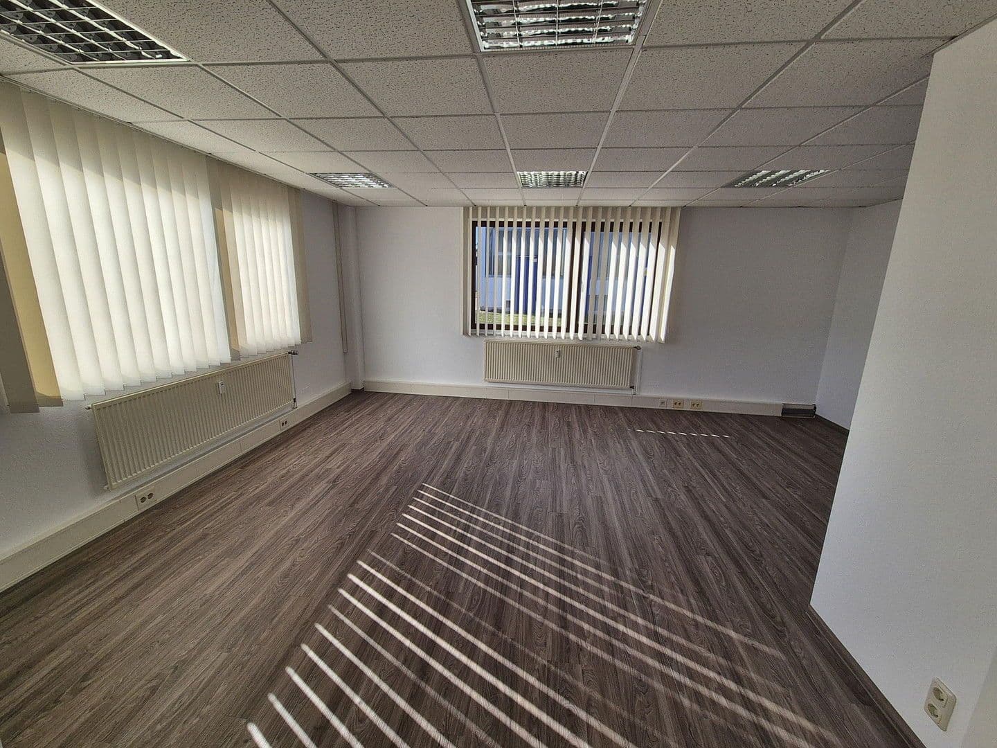 Prenájom kancelárie 124 m², Rudolf-Diesel-Str. 11, Kaltenkirchen, Šlezvicko-Holštajnsko Prenájom kancelárie 124 m², Rudolf-Diesel-Str. 11, Kaltenkirchen, Šlezvicko-Holštajnsko