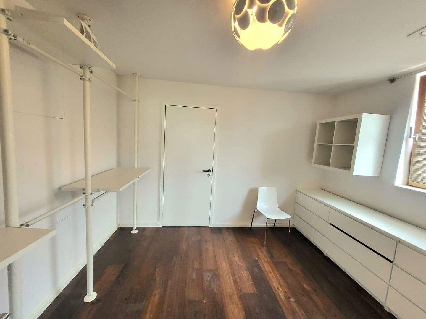 Prenájom domu 240 m², pozemek 850 m², Pfungstädter Straße 64, Darmstadt OT Eberstadt, Hesensko Prenájom domu 240 m², pozemek 850 m², Pfungstädter Straße 64, Darmstadt OT Eberstadt, Hesensko