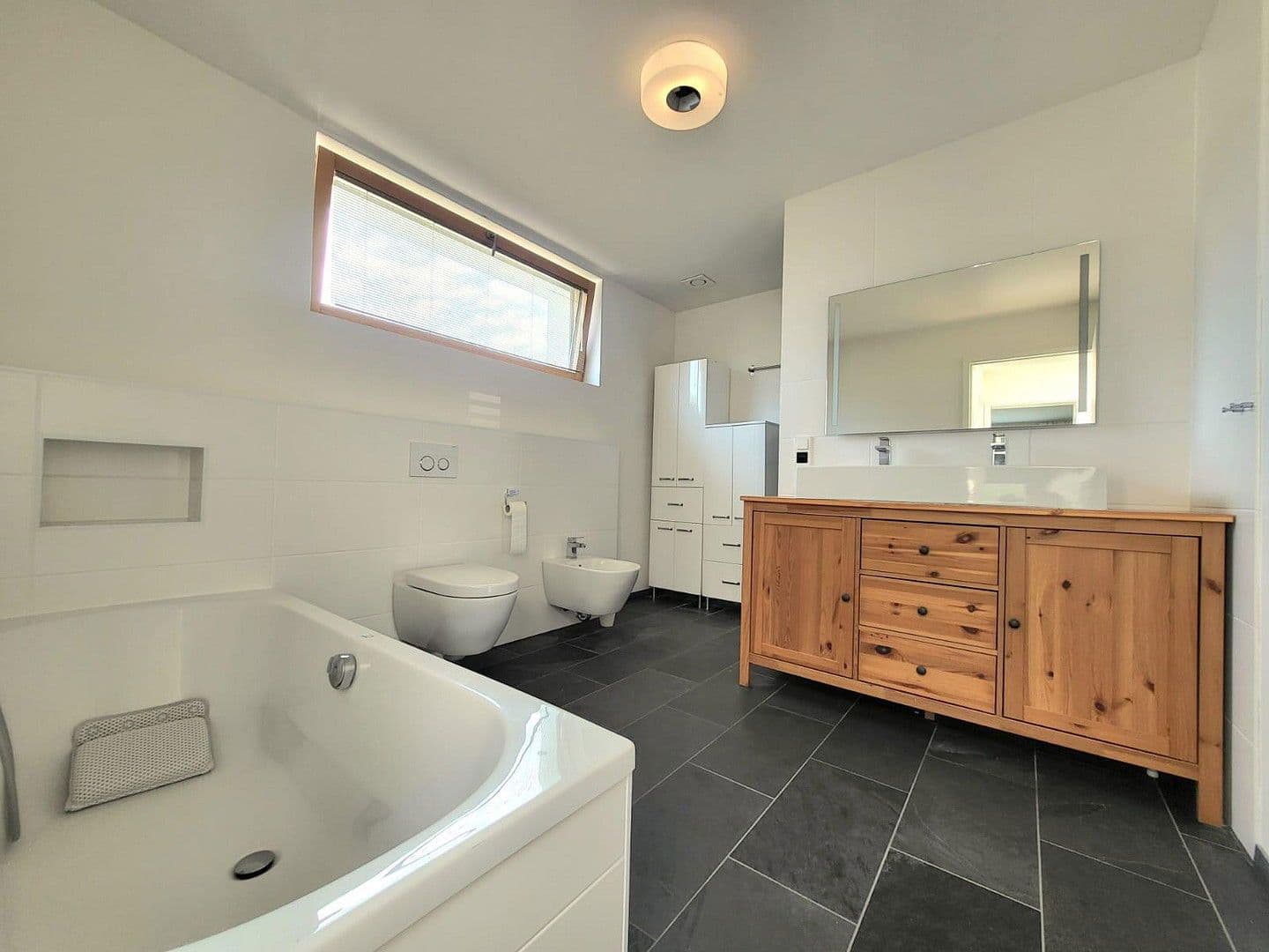 Prenájom domu 240 m², pozemek 850 m², Pfungstädter Straße 64, Darmstadt OT Eberstadt, Hesensko Prenájom domu 240 m², pozemek 850 m², Pfungstädter Straße 64, Darmstadt OT Eberstadt, Hesensko