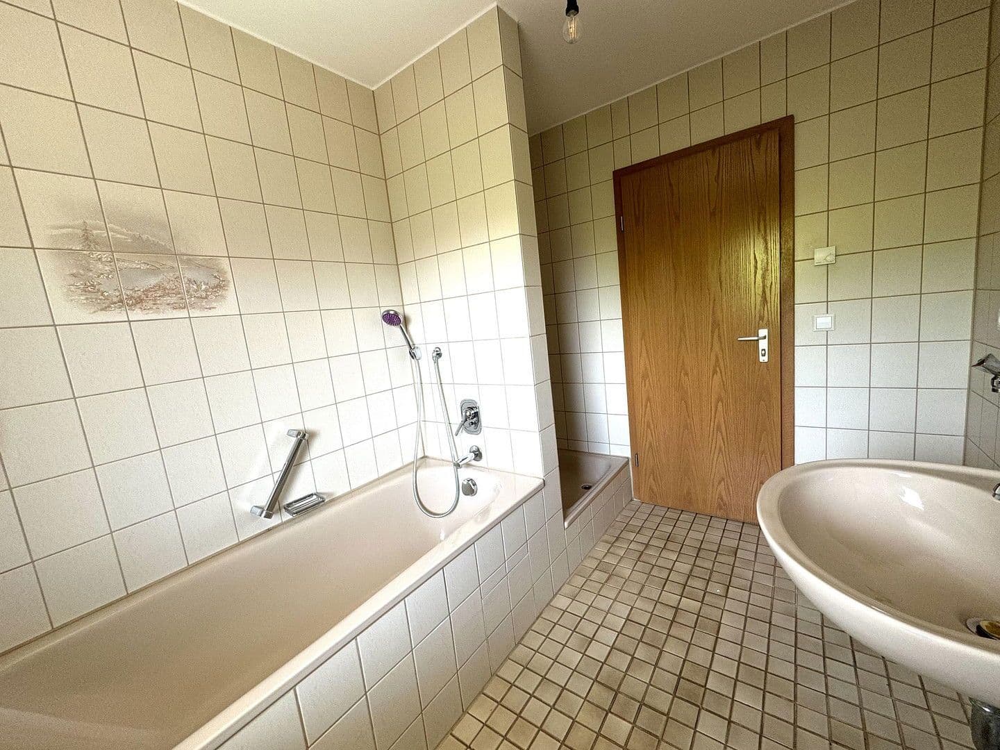 Prenájom bytu 1-izbový 45 m², Bodelschwinghstraße 28, Pforzheim, Bádensko-Wurttembersko Prenájom bytu 1-izbový 45 m², Bodelschwinghstraße 28, Pforzheim, Bádensko-Wurttembersko