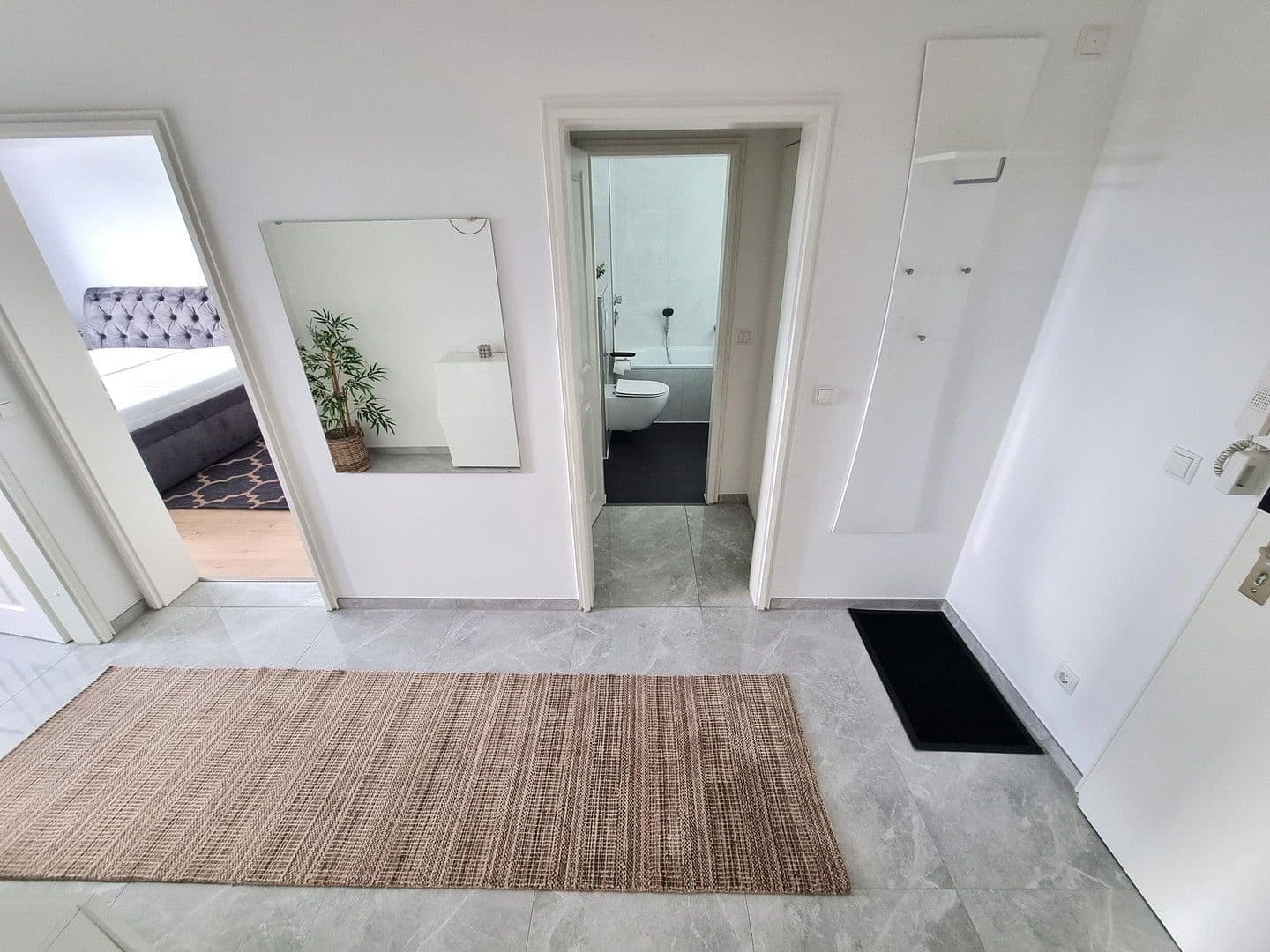 Prenájom bytu 2-izbový 57 m², Hamburg, Hamburg Prenájom bytu 2-izbový 57 m², Hamburg, Hamburg