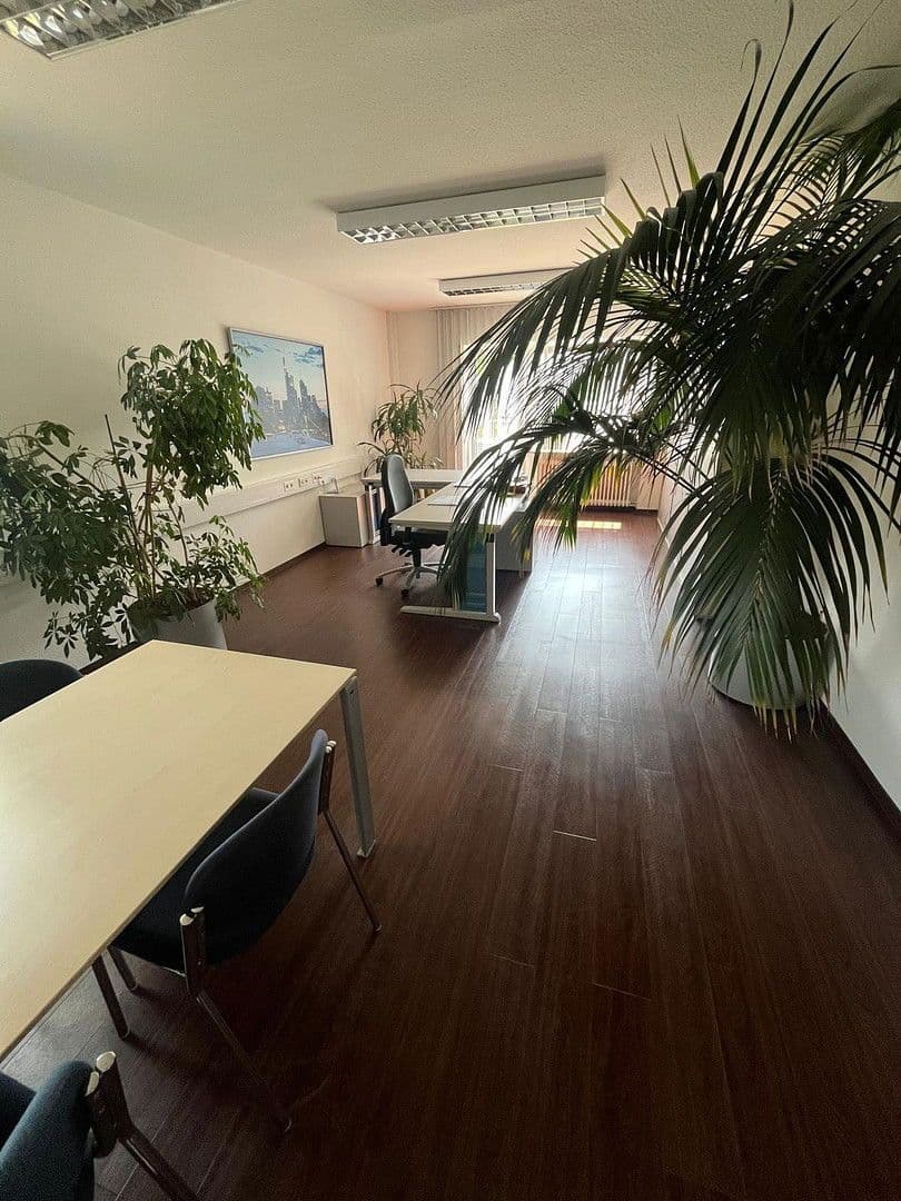 Prenájom kancelárie 170 m², Siemensstraße 9, Wiesbaden, Hesensko Prenájom kancelárie 170 m², Siemensstraße 9, Wiesbaden, Hesensko