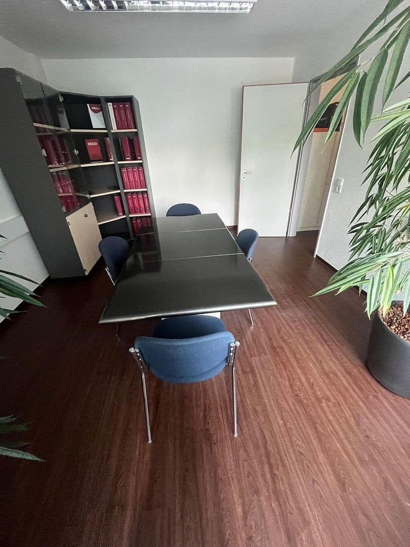 Prenájom kancelárie 170 m², Siemensstraße 9, Wiesbaden, Hesensko Prenájom kancelárie 170 m², Siemensstraße 9, Wiesbaden, Hesensko