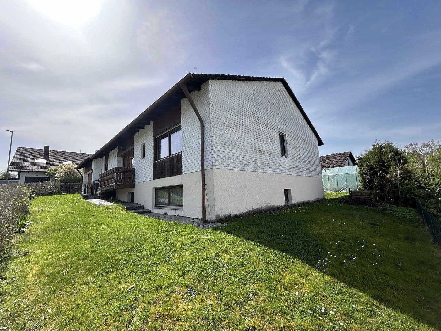 Predaj domu 140 m², pozemek 722 m², Kranzberg, Bavorsko Predaj domu 140 m², pozemek 722 m², Kranzberg, Bavorsko