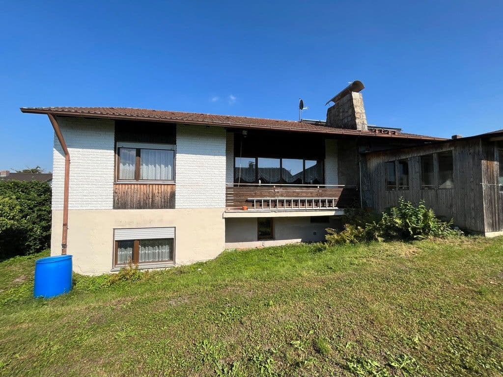 Predaj domu 140 m², pozemek 722 m², Kranzberg, Bavorsko Predaj domu 140 m², pozemek 722 m², Kranzberg, Bavorsko