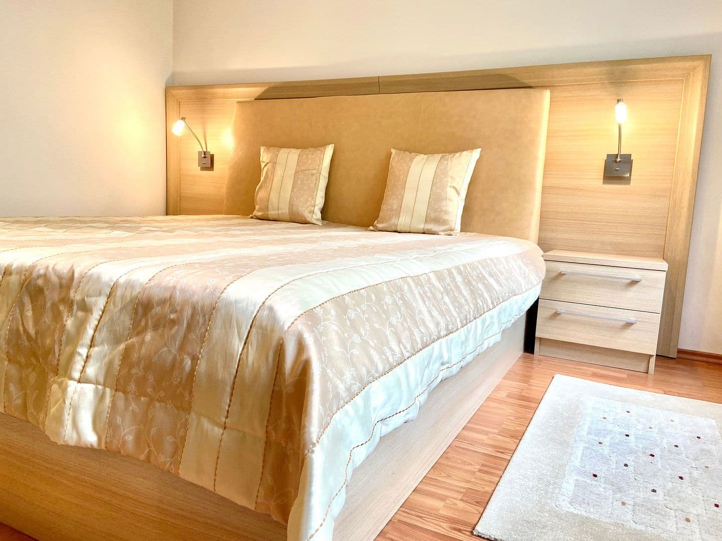 Prenájom bytu 2-izbový 58 m², Höglwörther Str. 361, München, Bavorsko Prenájom bytu 2-izbový 58 m², Höglwörther Str. 361, München, Bavorsko