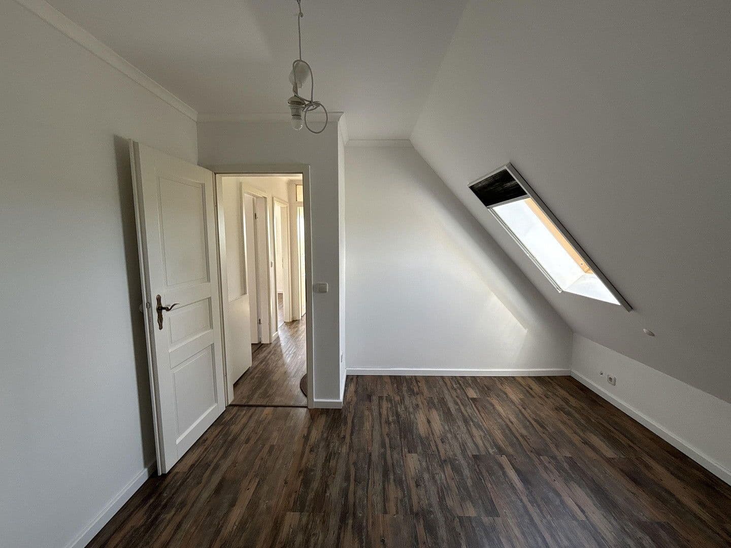 Predaj domu 203 m², pozemek 1.230 m², Machern, Sasko Predaj domu 203 m², pozemek 1.230 m², Machern, Sasko