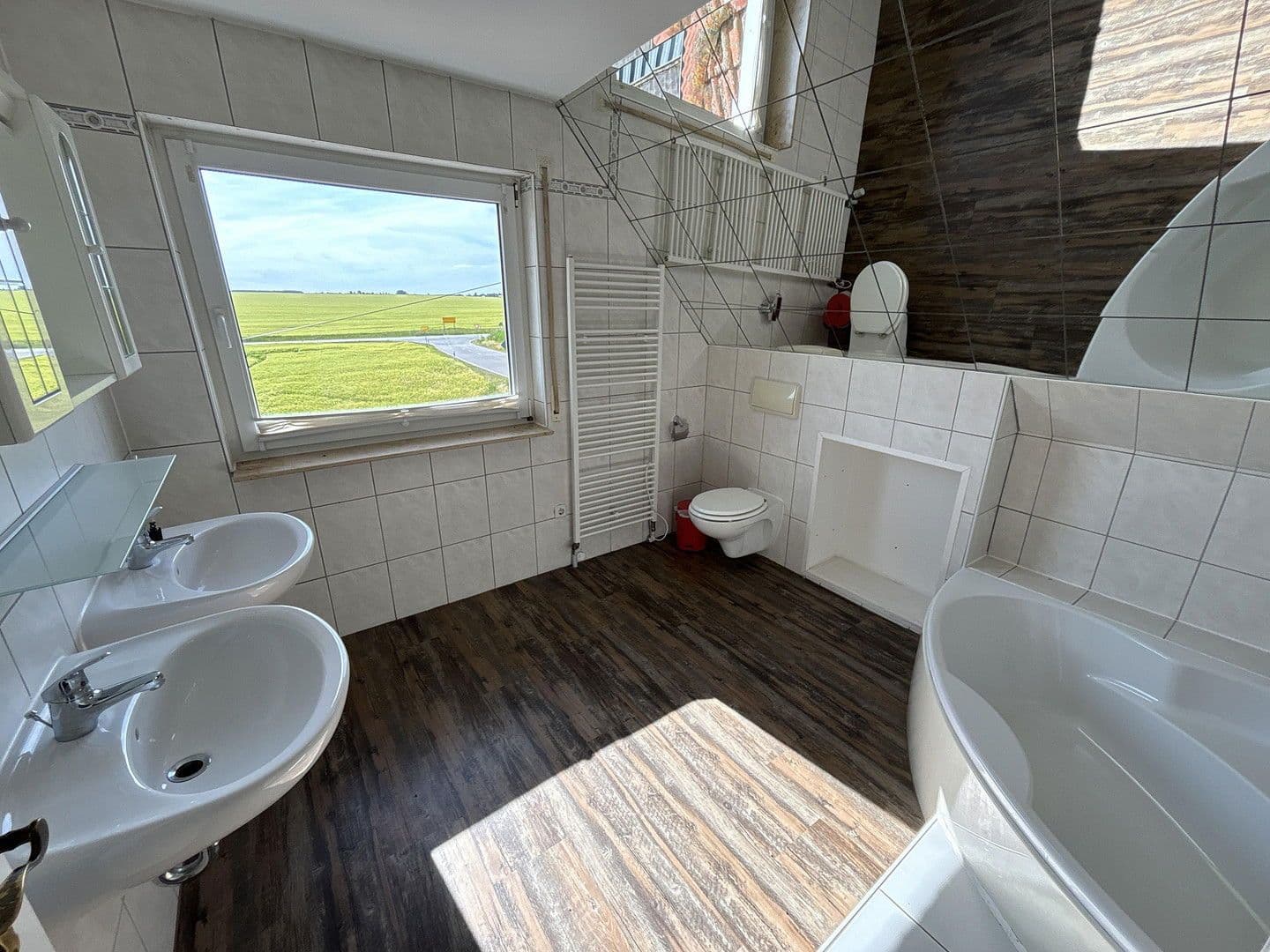 Predaj domu 203 m², pozemek 1.230 m², Machern, Sasko Predaj domu 203 m², pozemek 1.230 m², Machern, Sasko