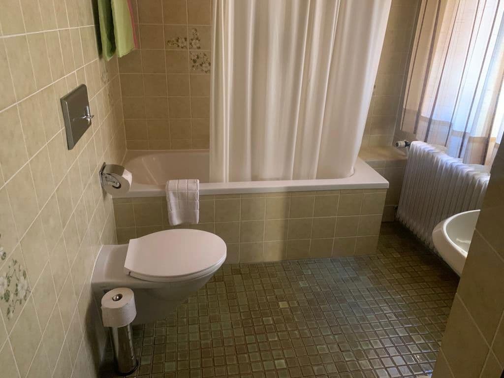 Prenájom domu 300 m², pozemek 550 m², Straubing, Bavorsko Prenájom domu 300 m², pozemek 550 m², Straubing, Bavorsko