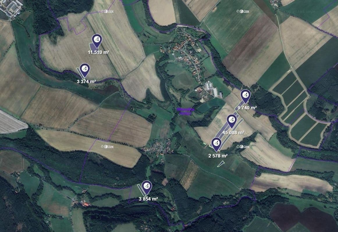 Predaj pozemku 76.144 m², Střemošice, Pardubický kraj Predaj pozemku 76.144 m², Střemošice, Pardubický kraj