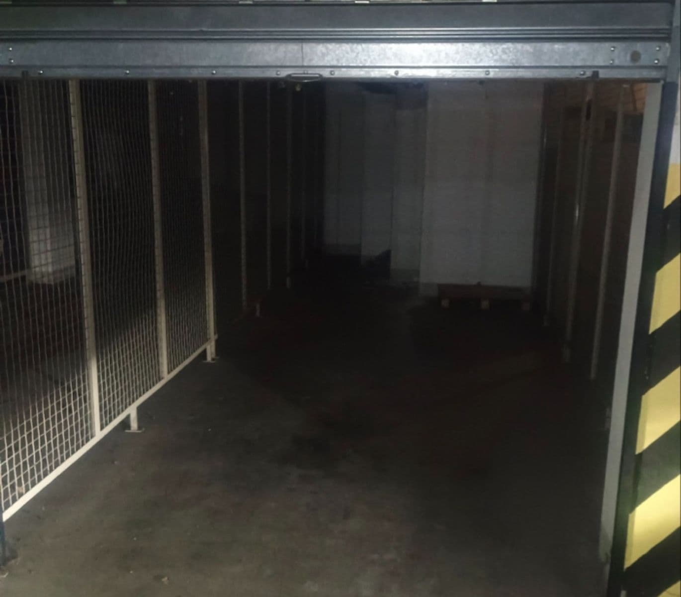 Predaj garáže 16 m², Zahradníčkova, Praha, Praha Predaj garáže 16 m², Zahradníčkova, Praha, Praha