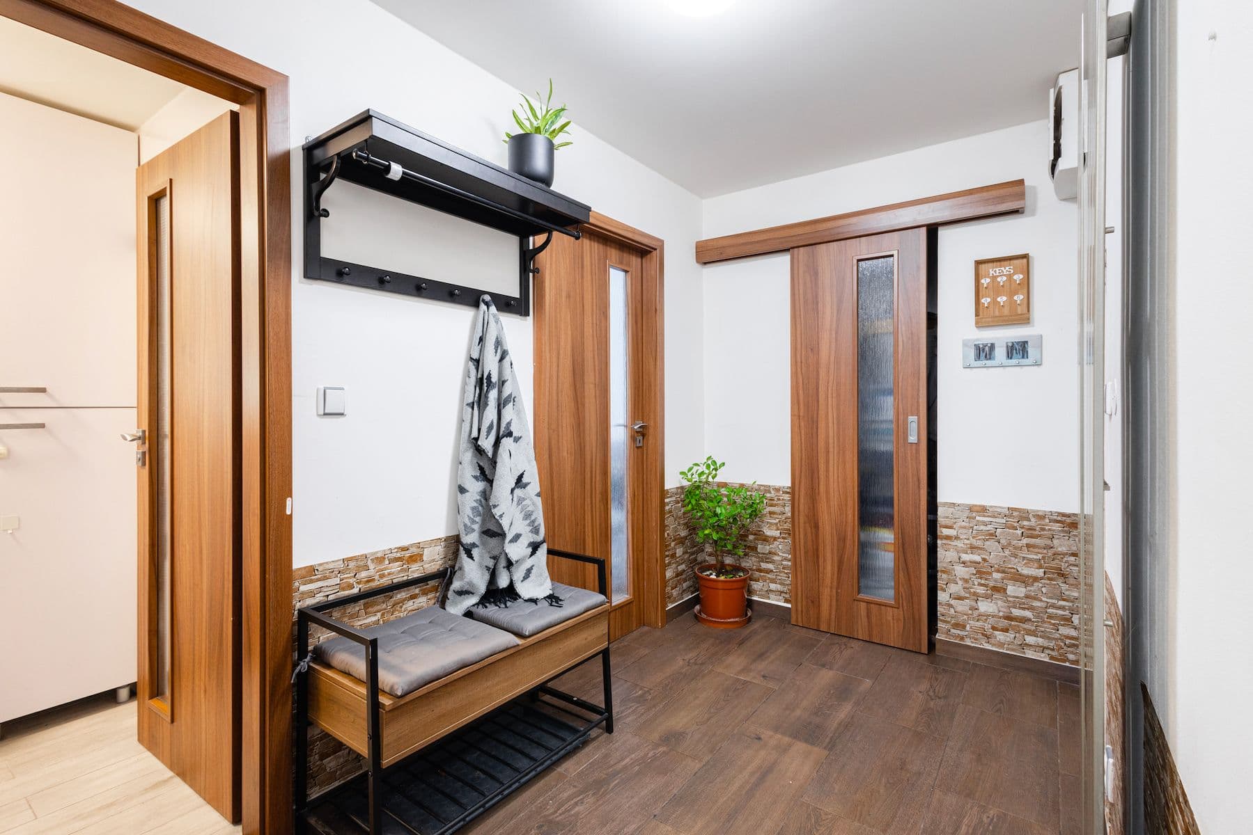 Predaj bytu 3-izbový 74 m², Klíčanská, Praha, Praha Predaj bytu 3-izbový 74 m², Klíčanská, Praha, Praha