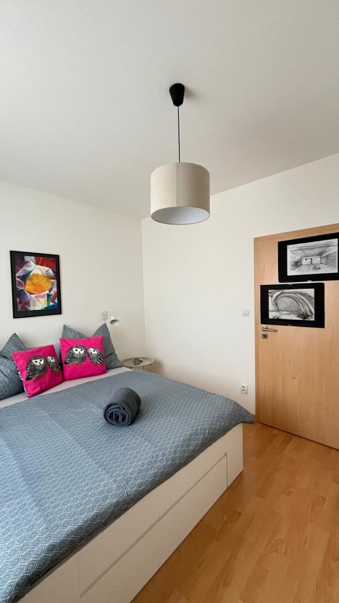 Prenájom bytu 2-izbový 55 m², Komenského, Vrchlabí, Královéhradecký kraj Prenájom bytu 2-izbový 55 m², Komenského, Vrchlabí, Královéhradecký kraj