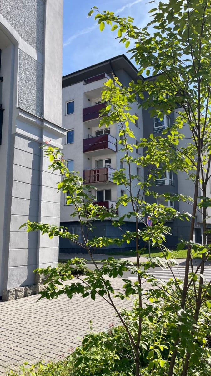 Prenájom bytu 2-izbový 55 m², Komenského, Vrchlabí, Královéhradecký kraj Prenájom bytu 2-izbový 55 m², Komenského, Vrchlabí, Královéhradecký kraj