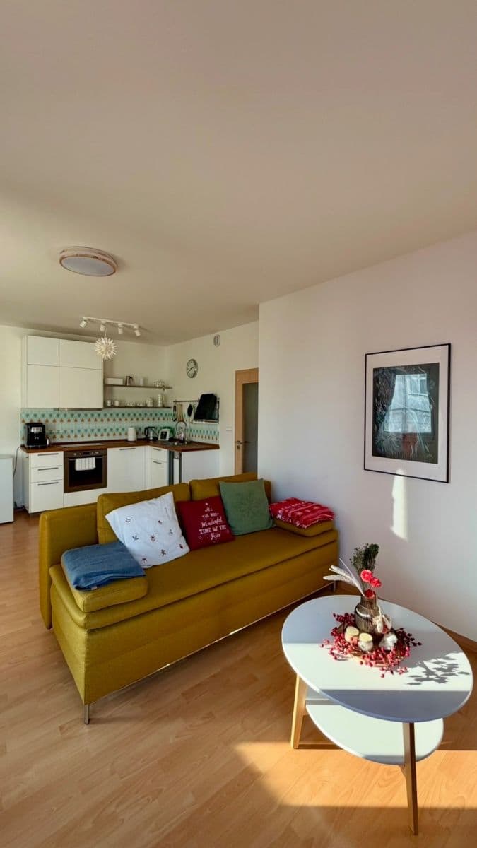 Prenájom bytu 2-izbový 55 m², Komenského, Vrchlabí, Královéhradecký kraj Prenájom bytu 2-izbový 55 m², Komenského, Vrchlabí, Královéhradecký kraj