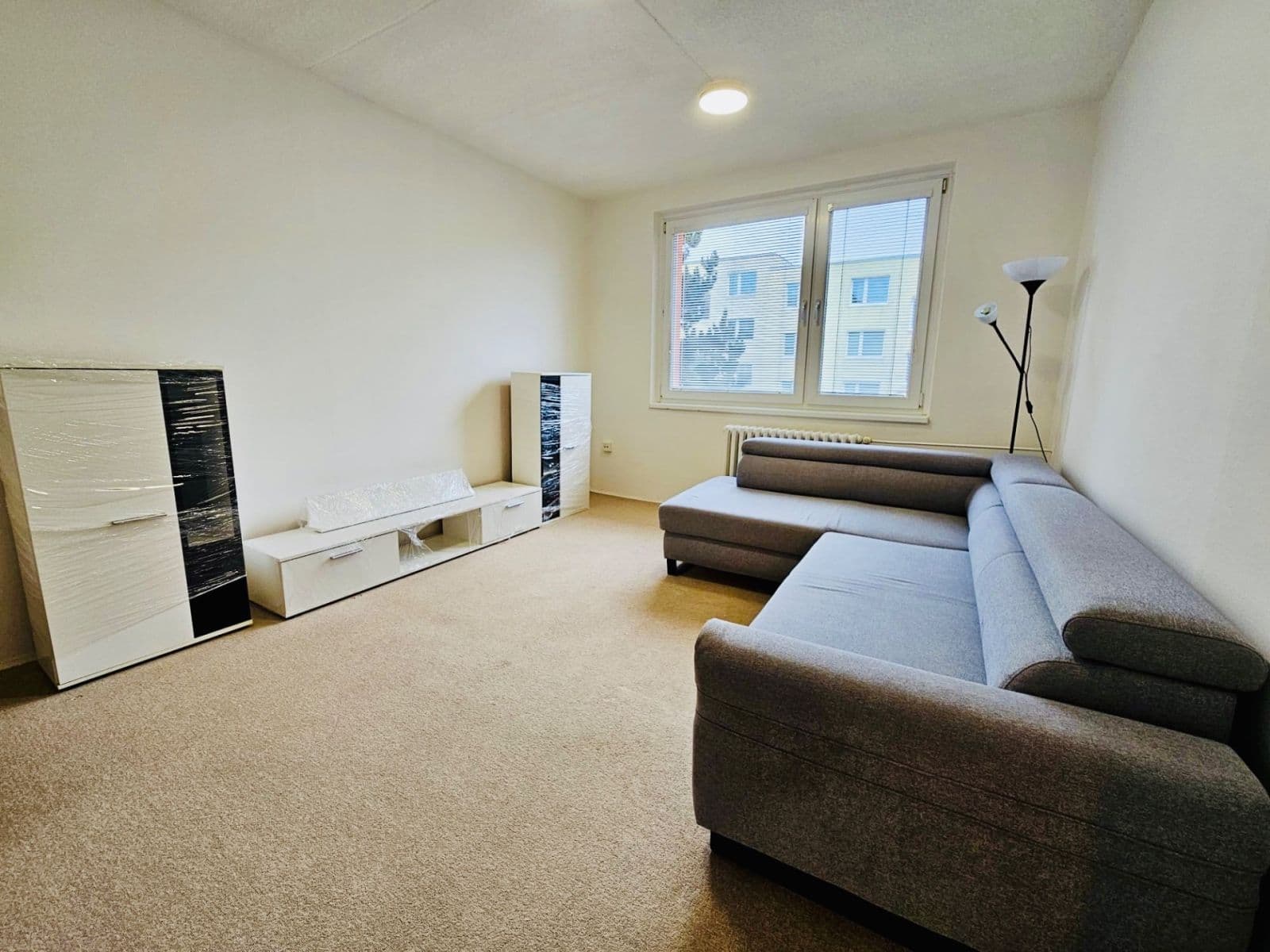 Prenájom bytu 2-izbový 54 m², Kyjevská, Třebíč, Kraj Vysočina Prenájom bytu 2-izbový 54 m², Kyjevská, Třebíč, Kraj Vysočina