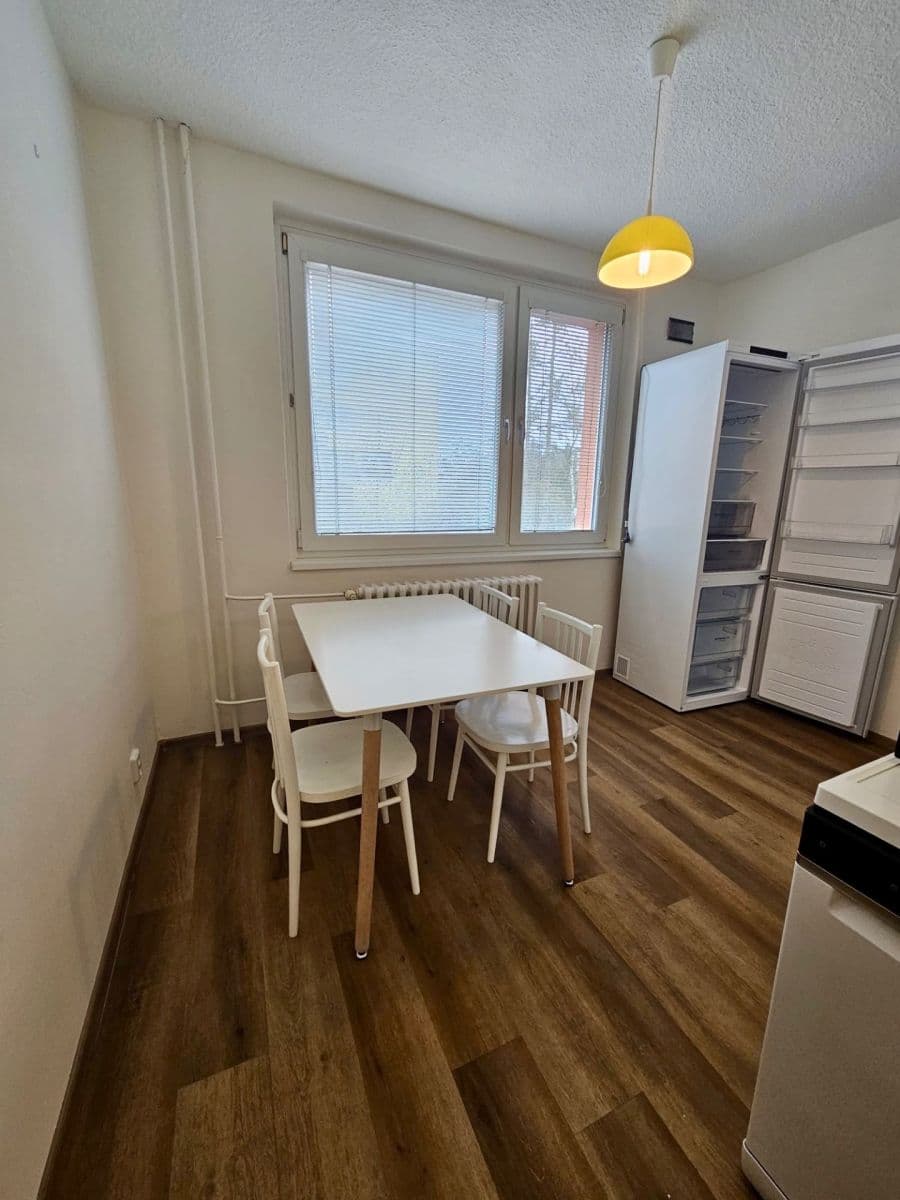 Prenájom bytu 2-izbový 54 m², Kyjevská, Třebíč, Kraj Vysočina Prenájom bytu 2-izbový 54 m², Kyjevská, Třebíč, Kraj Vysočina