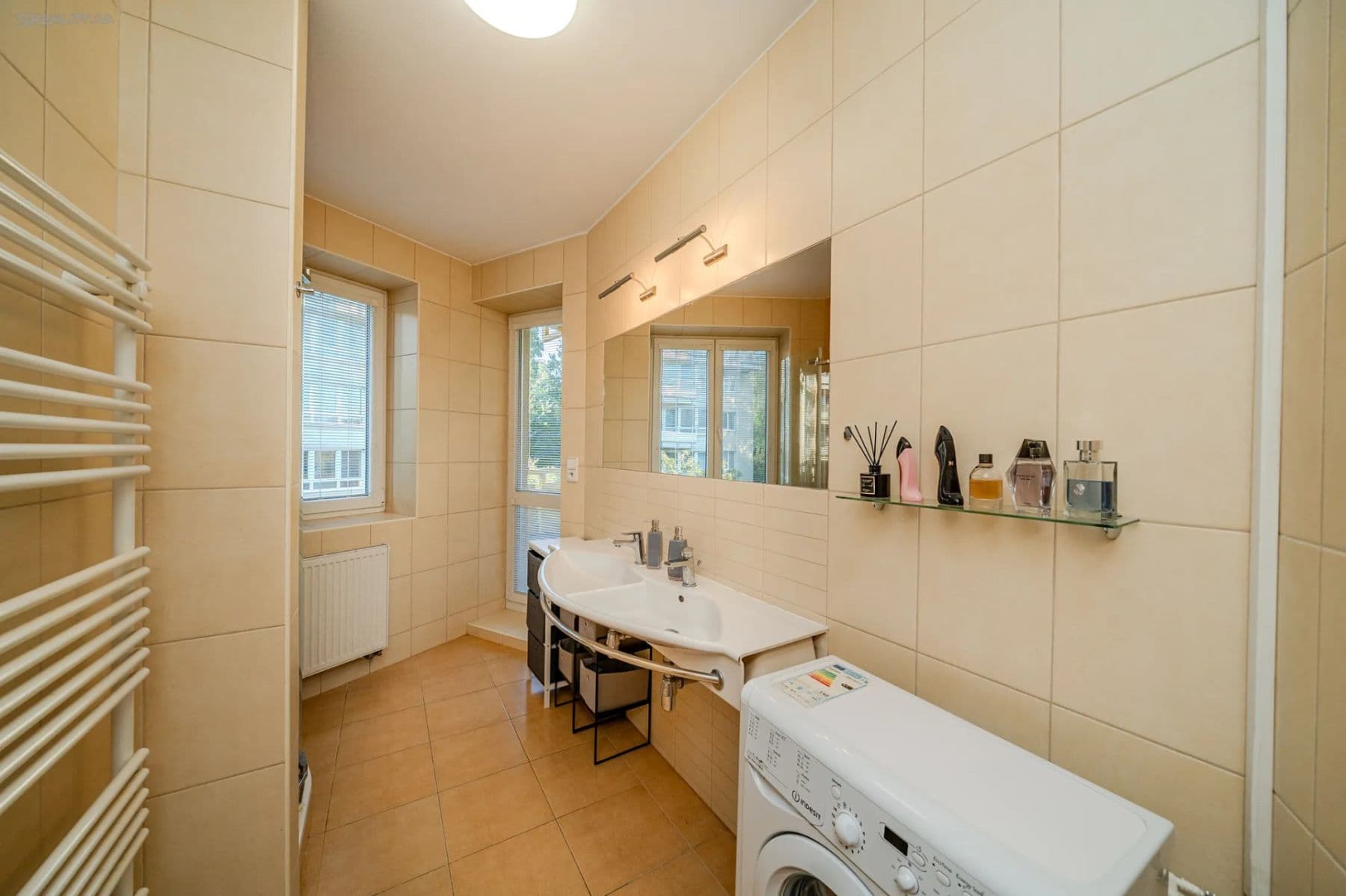 Prenájom bytu 2-izbový 62 m², Na Vyhlídce, Frýdek-Místek, Moravskoslezský kraj Prenájom bytu 2-izbový 62 m², Na Vyhlídce, Frýdek-Místek, Moravskoslezský kraj