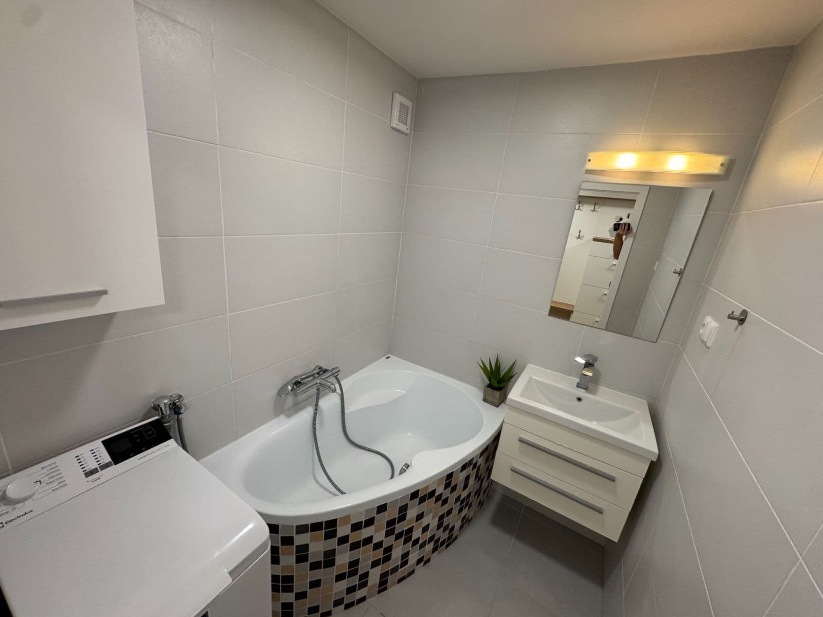 Prenájom bytu 2-izbový 43 m², K Zahrádkám, Praha, Praha Prenájom bytu 2-izbový 43 m², K Zahrádkám, Praha, Praha