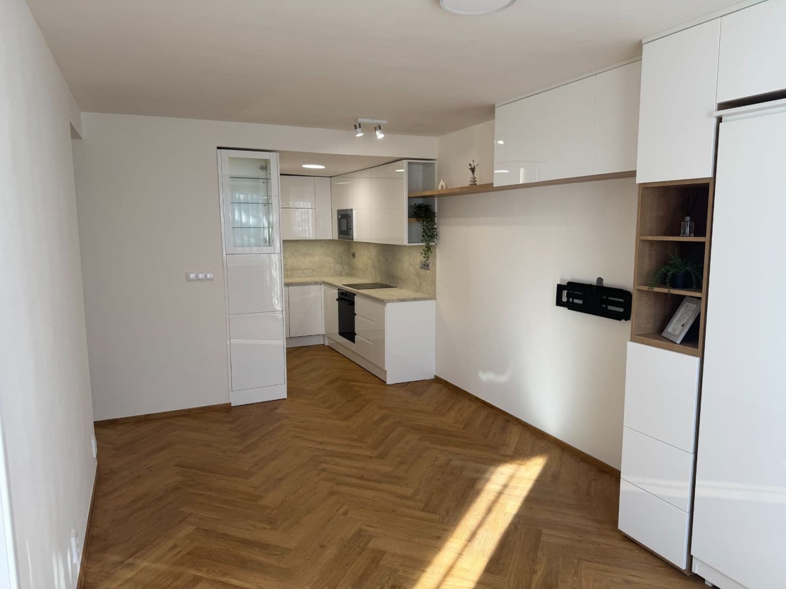 Prenájom bytu 2-izbový 43 m², K Zahrádkám, Praha, Praha Prenájom bytu 2-izbový 43 m², K Zahrádkám, Praha, Praha