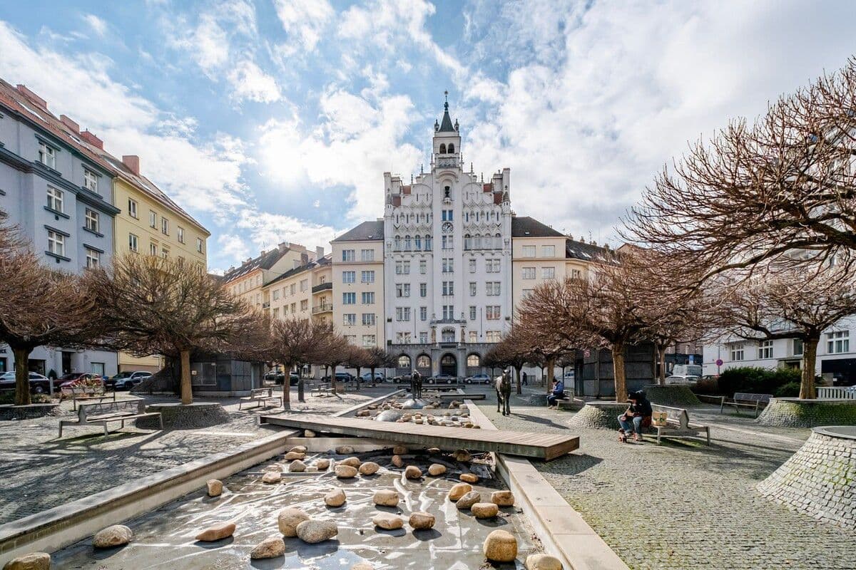 Prenájom bytu 65 m², Kafkova, Praha, Praha Prenájom bytu 65 m², Kafkova, Praha, Praha