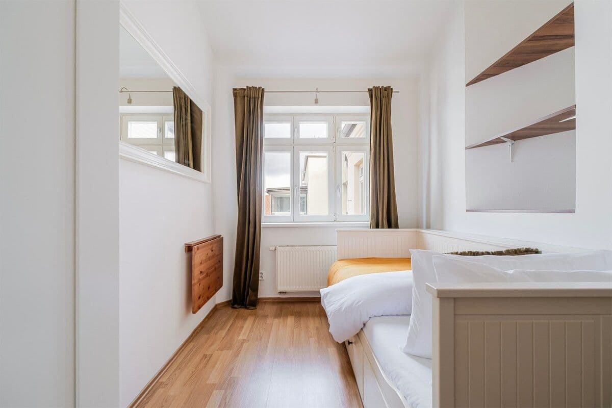 Prenájom bytu 65 m², Kafkova, Praha, Praha Prenájom bytu 65 m², Kafkova, Praha, Praha
