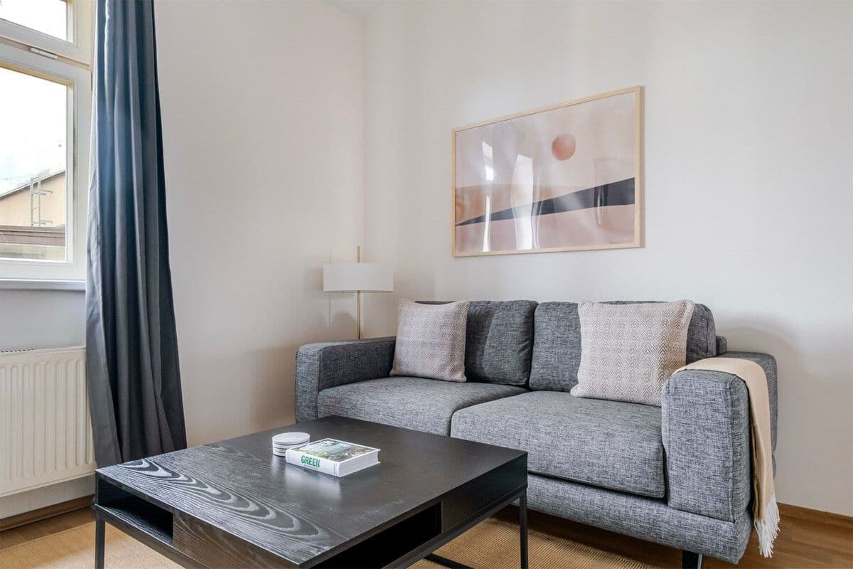 Prenájom bytu 65 m², Kafkova, Praha, Praha Prenájom bytu 65 m², Kafkova, Praha, Praha