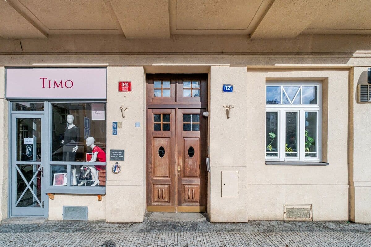 Prenájom bytu 65 m², Kafkova, Praha, Praha Prenájom bytu 65 m², Kafkova, Praha, Praha