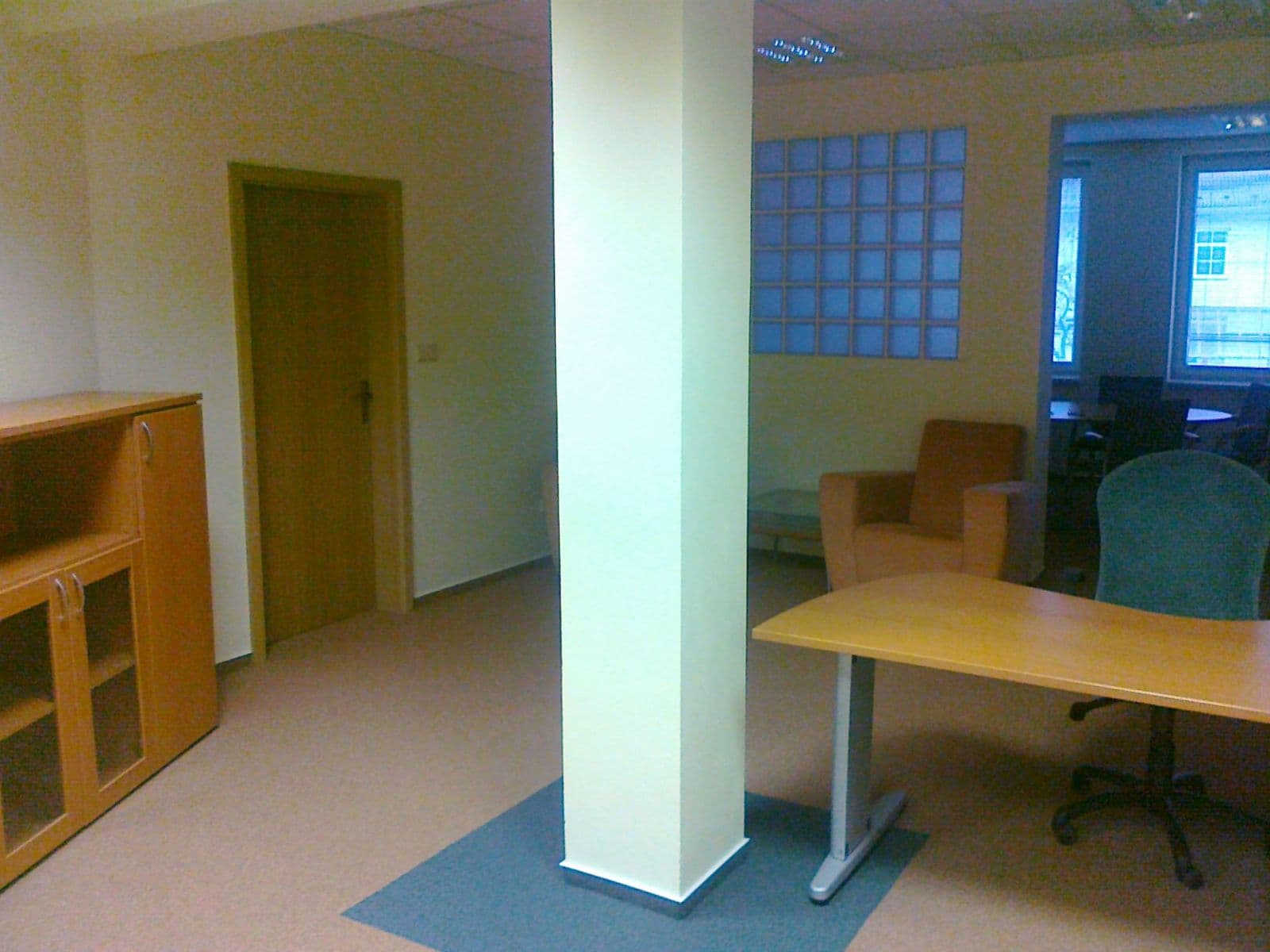 Prenájom kancelárie 128 m², Nádvorná, Zvolen, Banskobystrický kraj Prenájom kancelárie 128 m², Nádvorná, Zvolen, Banskobystrický kraj