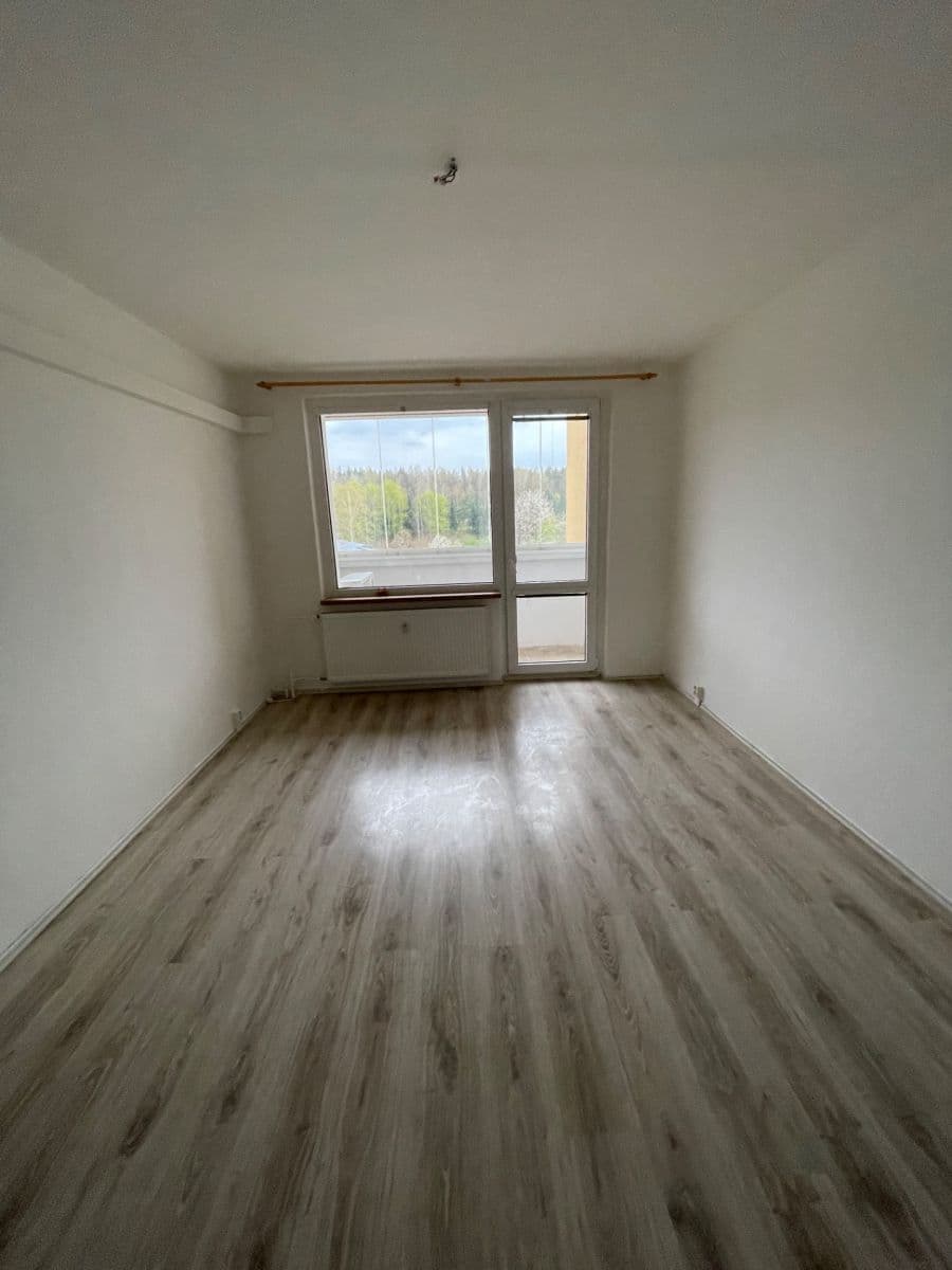 Prenájom bytu 2-izbový 65 m², Seifertova, Sokolov, Karlovarský kraj Prenájom bytu 2-izbový 65 m², Seifertova, Sokolov, Karlovarský kraj