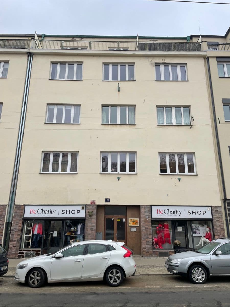 Predaj bytu 3-izbový 86 m², Bělohorská, Praha, Praha Predaj bytu 3-izbový 86 m², Bělohorská, Praha, Praha