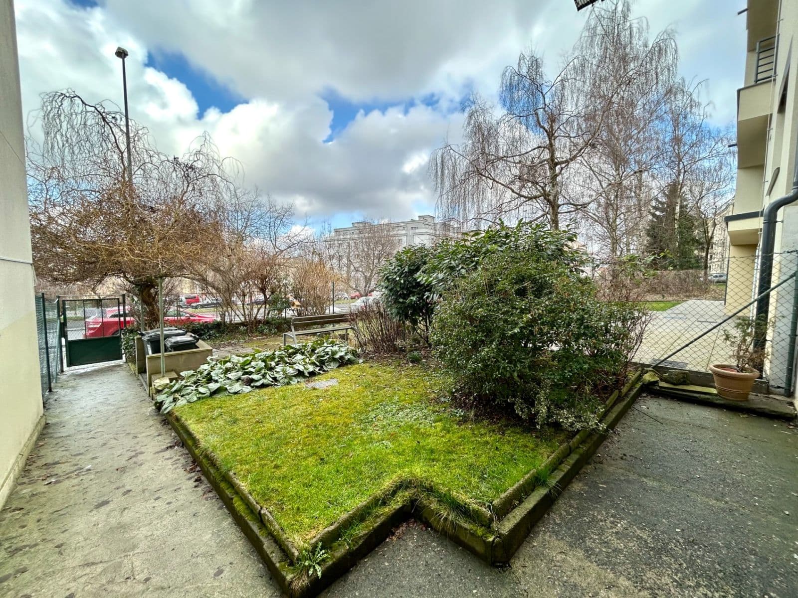 Predaj bytu 3-izbový 86 m², Bělohorská, Praha, Praha Predaj bytu 3-izbový 86 m², Bělohorská, Praha, Praha